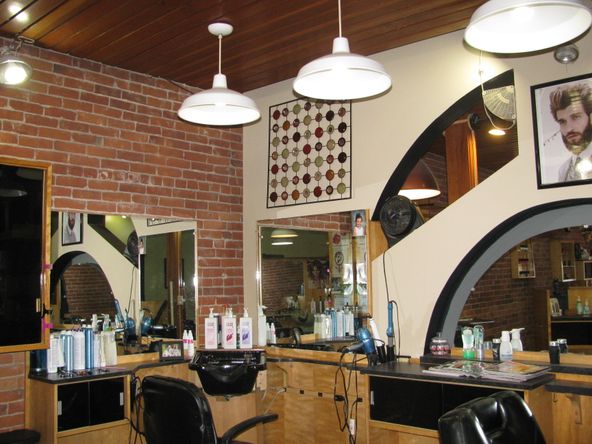 94 Main St, Auburn, ME 04210